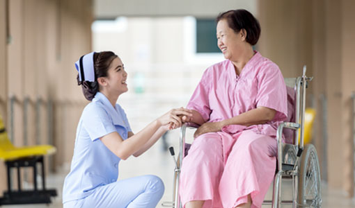 Hospital doctores examine patients so that post thumbnail image